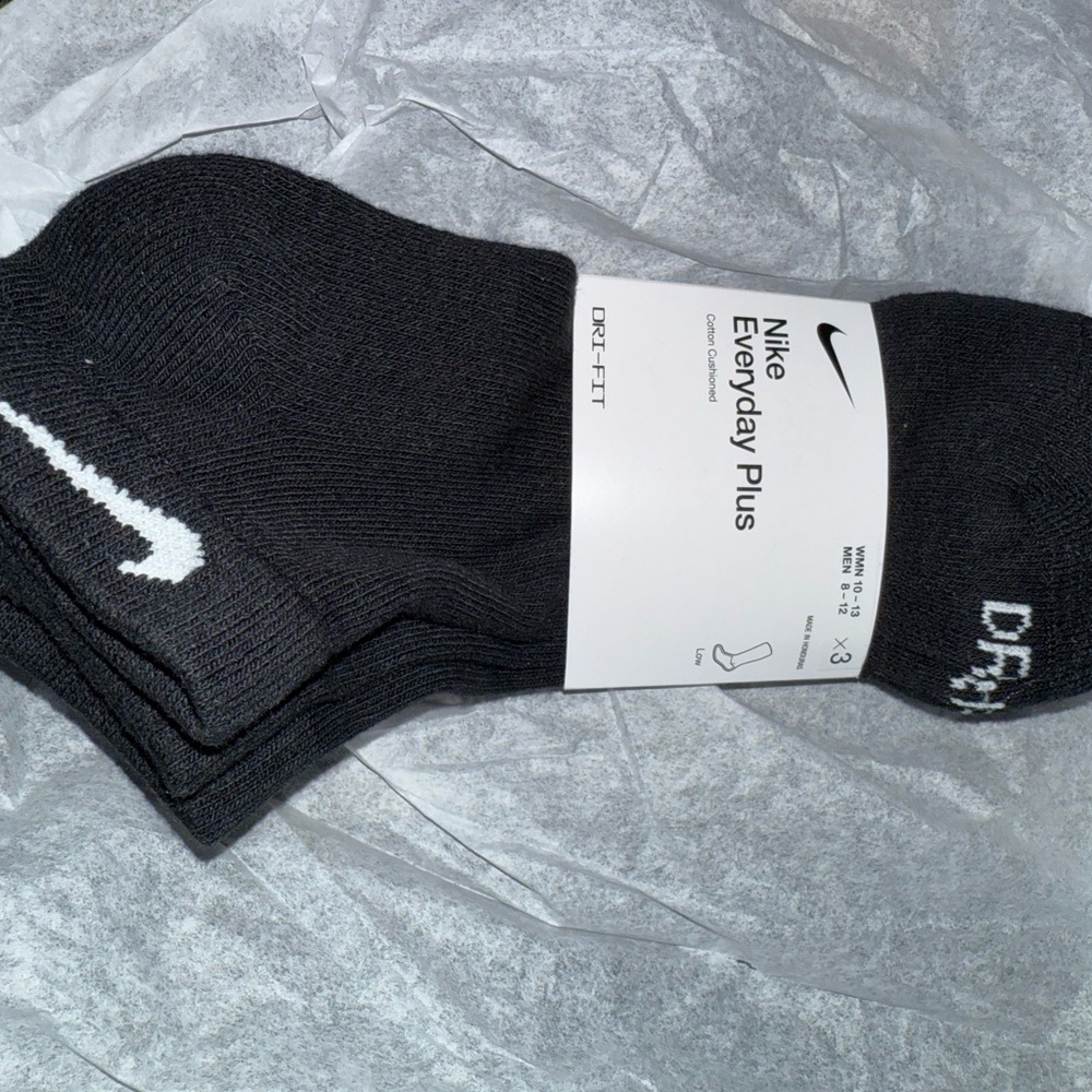 Nike Everyday Plus Black Socks LOW CUT 3pk - Picture 2 of 2